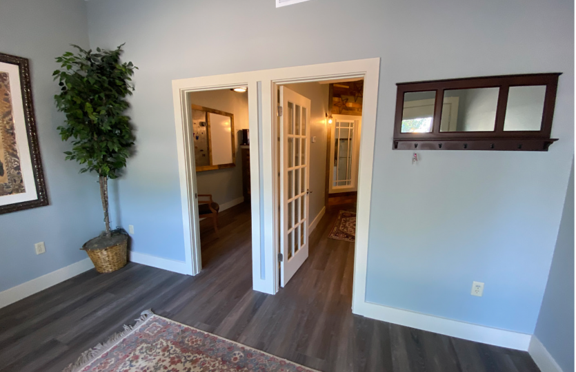 25 Drennen Road Office 1