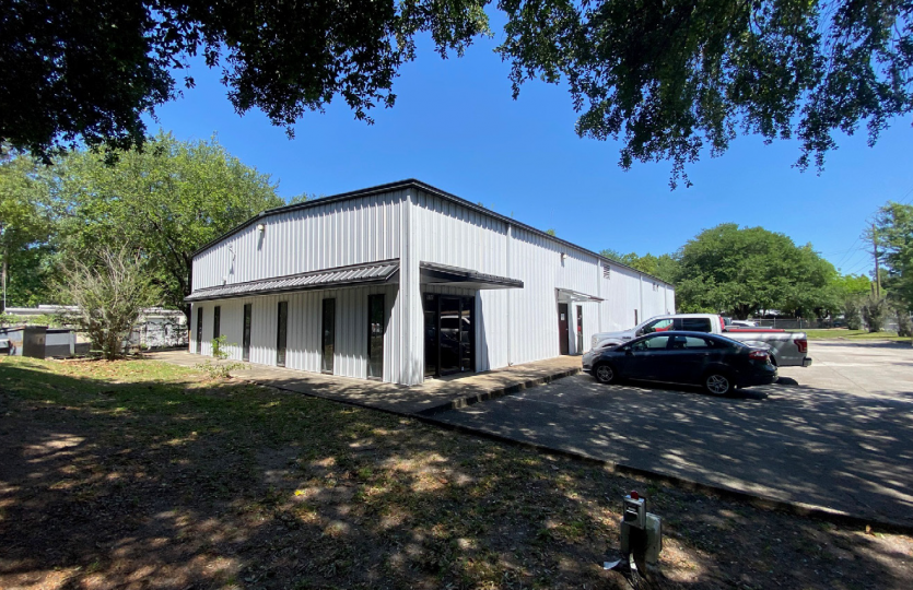 520 Cynthia Street Exterior 2